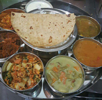 Velsha's Indian Takeaway food