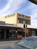 OK Pie Shop outside