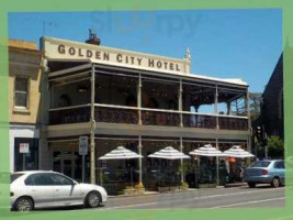 The Golden City Hotel outside