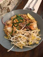At Ease Easy Thai food