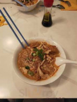 S.thada Thai Cuisine food