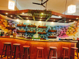 A Lua Restaurant & Bar food