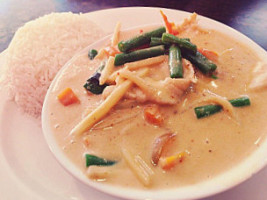 The Lucky Thai food