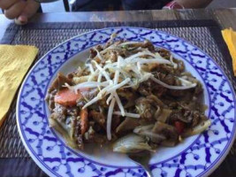Thai On Ruthven food