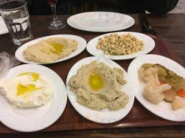 Sarah's Lebanese Cuisine food