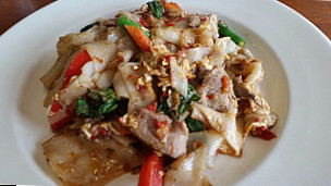 Thai Crown Restaurant food