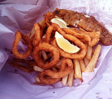 Off The Hook Fish & Chips 