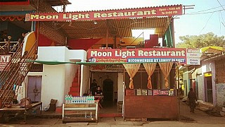 Moon Light Restaurant 