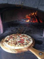 Bambino Woodfired Pizza food