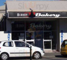 JJ Albany Bakery outside
