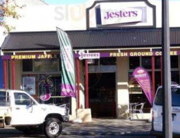 Jesters Pies outside
