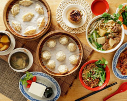 Bù Yí Yàng Tāng Bāo Pái Gǔ Sū Sōng Dé Diàn food