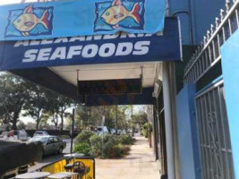 Alexandria Seafoods outside