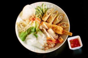 Mai Viet food
