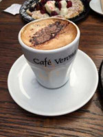 Cafe Verona inside