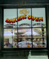 The Bakers Oven outside