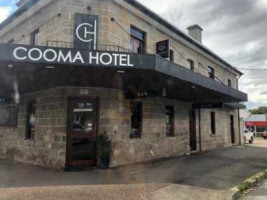 Cooma Hotel outside