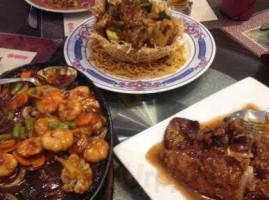 Hong Loch Chinese food