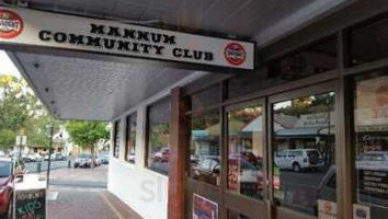 Mannum Community Club outside
