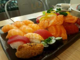 Sushi Garden food