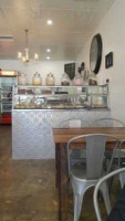 Sisterellea's Cafe inside