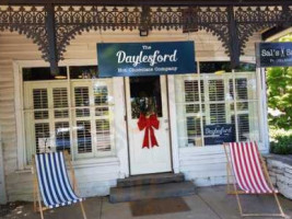The Daylesford Hot Chocolate Company outside