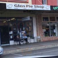Glen Pie Shop outside