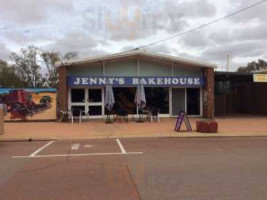 Jenny's Bakehouse outside