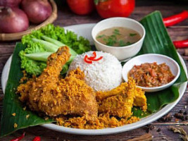 Aneka Selera Nusantara By Pak Ali (kota Damansara) food