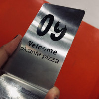 Picante Pizza food