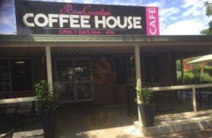Rose Garden Coffee House outside