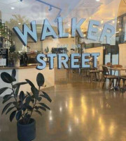 Walker Street Cafe outside