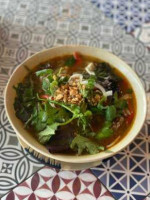 Gout De Saigon food
