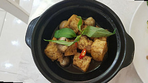 Loving Hut Hoa Thien Duong food