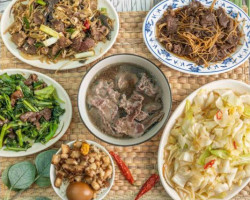 Féng Jiǎ Huān Lè Xīng Qí Sēn Niú Ròu Tāng food
