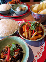 Rosa's Thai Cafe food