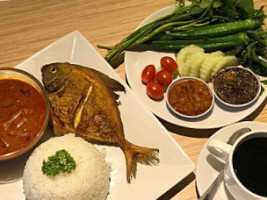 The Lengkuas Cafe food