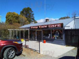 Farmview Cafe outside