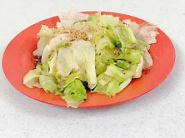Xiào Jiě Wǎ Bāo Jī Fàn Xiu Jie Claypot Chicken Rice inside