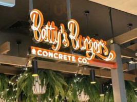 Betty's Burgers Albert St food