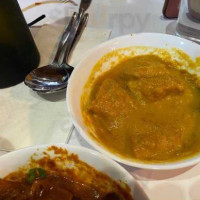 Valley’s Curry House food