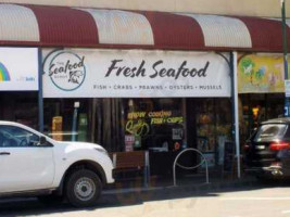 The Seafood Depot outside