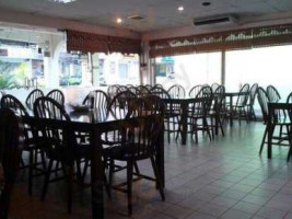 Restoran Laguna Kuring inside