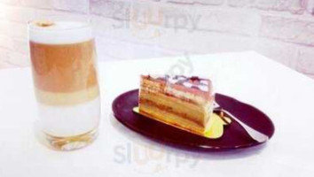 Gateau Cafe Famous Mille Crepe Cakes And Coffee food