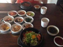 Shik Gaek Korean Family food