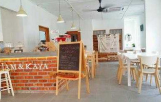 Jam Kaya Cafe inside