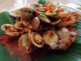 Baba Nyonya Seafood food