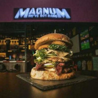 Magnum Sports Cafe food