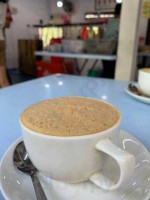 Lian Heng Hainam Kopitiam food