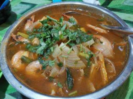 Mandella Tomyam Seafood food